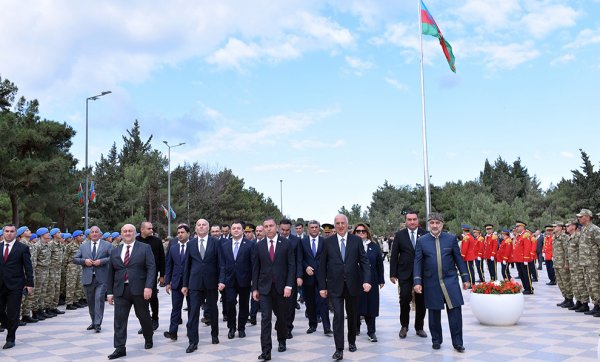 Sumqayıt şəhərində 8 Noyabr – Zəfər Günü qeyd olunub – FOTOLAR