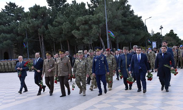Sumqayıt şəhərində 8 Noyabr – Zəfər Günü qeyd olunub – FOTOLAR