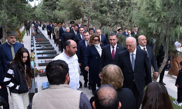 Sumqayıt şəhərində 8 Noyabr – Zəfər Günü qeyd olunub – FOTOLAR