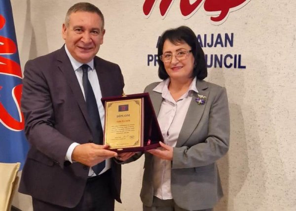 Mətbuat Şurası Aida Eyvazovanın 60 illiyini qeyd edib - FOTOLAR