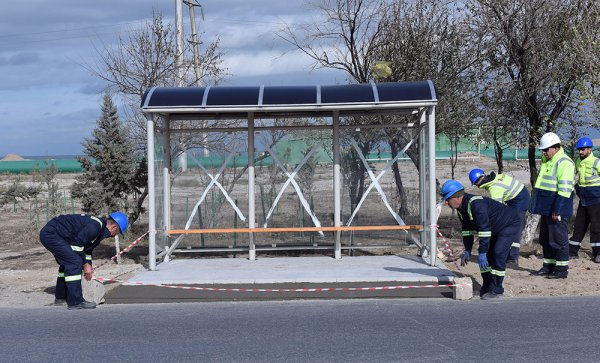 Sumqayıtda yeni dayanacaqlar quraşdırılıb  (FOTO)