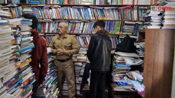 “Yazıçılar Birliyi xüsusi adamlara xidmət edir” – Sumqayıtın kitab xəzinadarı (Foto +Video) “Yazıçılar Birliyi xüsusi adamlara xidmət edir” – Sumqayıtın kitab xəzinadarı (Foto +Video)