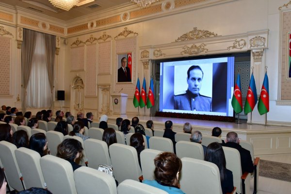 Abşeronda Ümummilli Liderin əziz xatirəsi dərin ehtiramla yad edilib - FOTOLAR Abşeronda Ümummilli Liderin əziz xatirəsi dərin ehtiramla yad edilib - FOTOLAR