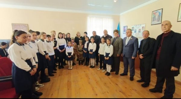 Sumqayıtda şəhid Cavid Mirzəyevin adı sinfə verildi - FOTOLAR Sumqayıtda şəhid Cavid Mirzəyevin adı sinfə verildi - FOTOLAR