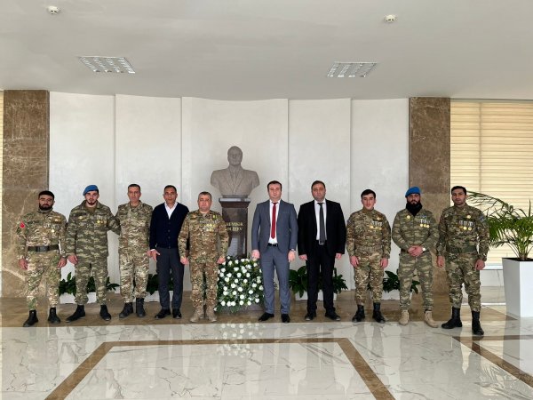 Peşə Təhsil Mərkəzində  qazilərlə görüş keçirilib  (FOTOLAR)