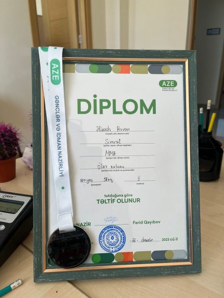 Peşə Təhsil Mərkəzinin tələbəsi gümüş medal qazandı - FOTO