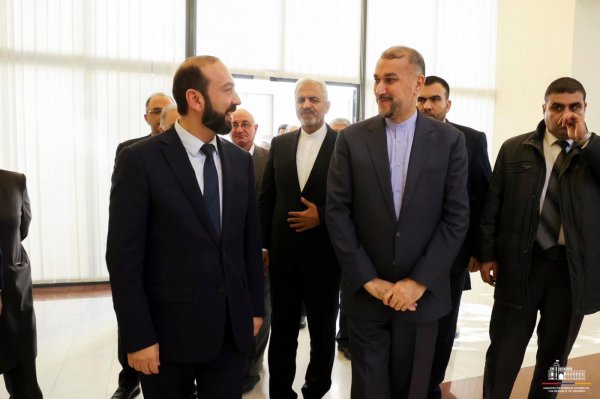 Abdullahiyan və Mirzoyanın görüşündən  (FOTOLAR)