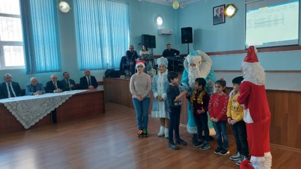 DEEA tərəfindən internat məktəbində Yeni il şənliyi keçirilib (FOTOLAR)