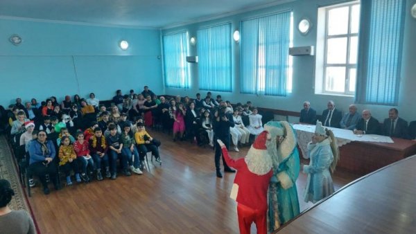 DEEA tərəfindən internat məktəbində Yeni il şənliyi keçirilib (FOTOLAR)