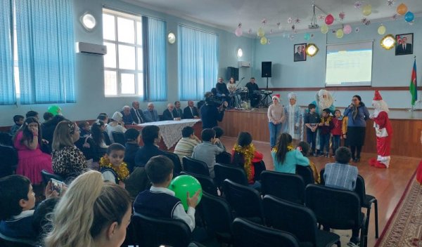 DEEA tərəfindən internat məktəbində Yeni il şənliyi keçirilib (FOTOLAR)