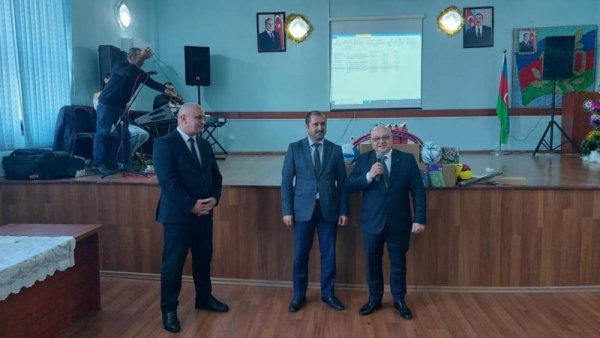 DEEA tərəfindən internat məktəbində Yeni il şənliyi keçirilib (FOTOLAR)