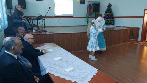 DEEA tərəfindən internat məktəbində Yeni il şənliyi keçirilib (FOTOLAR)