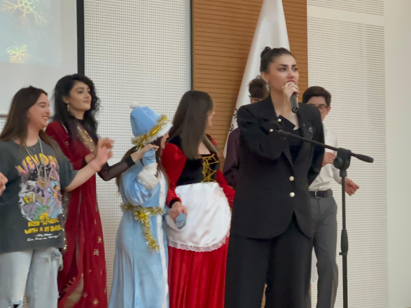 Peşə Təhsil Mərkəzində Dünya Azərbaycanlılarının Həmrəylik Günü və Yeni il bayramı münasibətilə tədbir keçirilib