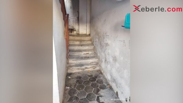Sumqayıtda bu binanın pilləkənləri dağılır: Sakinlər səksəkə içərisindədir
