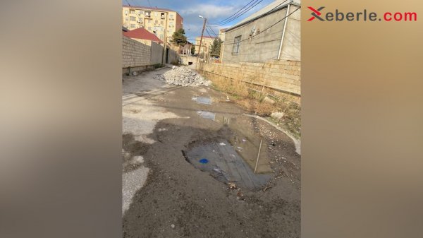 Sumqayıt 49-cu məhəlləsinin 7 aydır sağalmayan yarası: Çala-çuxur yollar...(FOTO) (VİDEO)