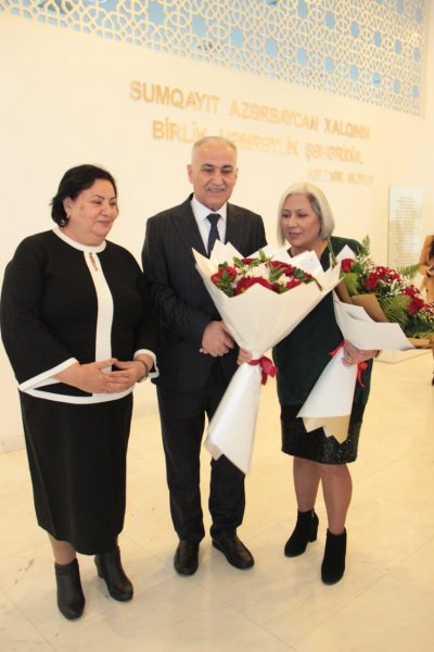 Sumqayıtda Lilpar Çəmşidqızının "Divan"ı - FOTOLAR