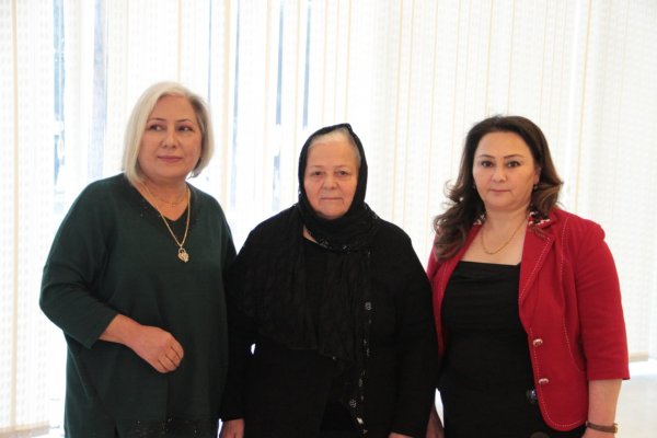 Sumqayıtda Lilpar Çəmşidqızının "Divan"ı - FOTOLAR