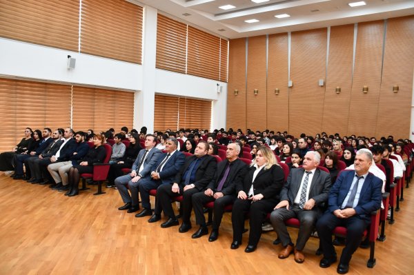 Peşə Təhsil Mərkəzində 20 Yanvar faciəsinə həsr olunmuş anım tədbiri keçirildi
