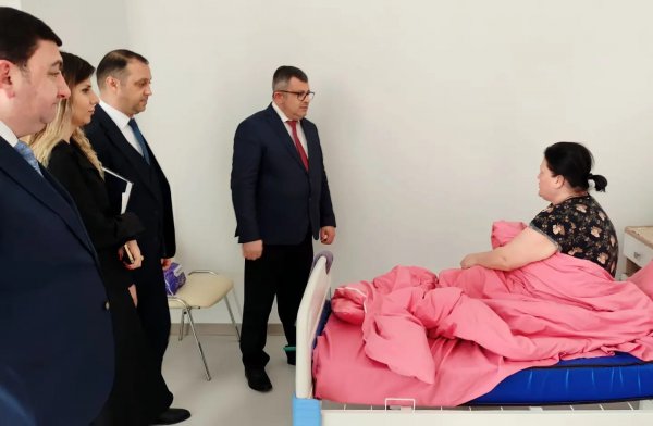 STM-in direktoru 2 nömrəli Xəstəxananın yeni binasında mövcud vəziyyətlə tanış olub - FOTO