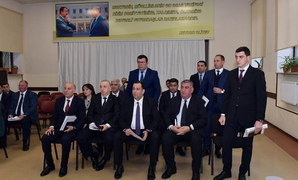 Zakir Fərəcovun növbəti görüşü 4-cü məhəllədə keçirilib