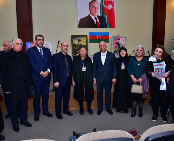 Sumqayıtda “Şəhidin ünvanı əbədiyyətdir” adlı anım tədbiri keçirilib. - FOTOLAR