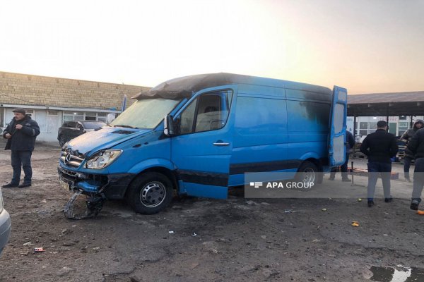 Sumqayıtda bazarda yanğın olub (FOTO)