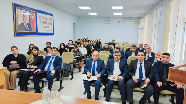 Vüqar Qurbanov Sumqayıt Tibb Mərkəzinin həkimlərini təltif edib - FOTO