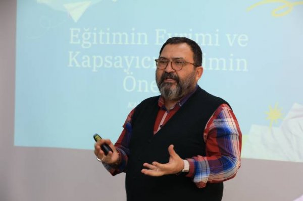 “Azərbaycanda inklüziv təhsilin inkişafında müasir pedaqoji yanaşmalar və təcrübələr” mövzusunda dəyirmi masa keçirilib “Azərbaycanda inklüziv təhsilin inkişafında müasir pedaqoji yanaşmalar və təcrübələr” mövzusunda dəyirmi masa keçirilib