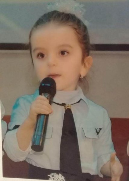 “Səsimin olduğunu ilk dəfə anam kəşf edib” – Sumqayıtın 10 yaşlı fenomeni “Səsimin olduğunu ilk dəfə anam kəşf edib” – Sumqayıtın 10 yaşlı fenomeni