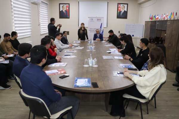 Regionlarda erkən və qohum nikahlarla mübarizə mövzusunda gənclər üçün seminarlar keçirildi (FOTO)