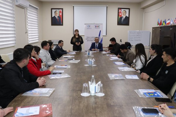 Regionlarda erkən və qohum nikahlarla mübarizə mövzusunda gənclər üçün seminarlar keçirildi (FOTO)