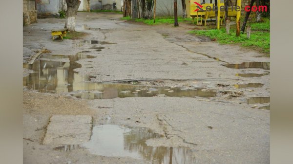 Sumqayıtın 20-ci məlləsinin palçıqlı küçələri: İllərdir çarə tapılmayan yara