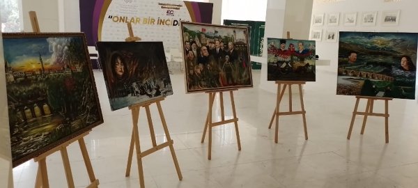 “Şəhidlər rəssamların əsərlərində”... Şəhidlərin portretləri analara təqdim olundu - FOTOLAR