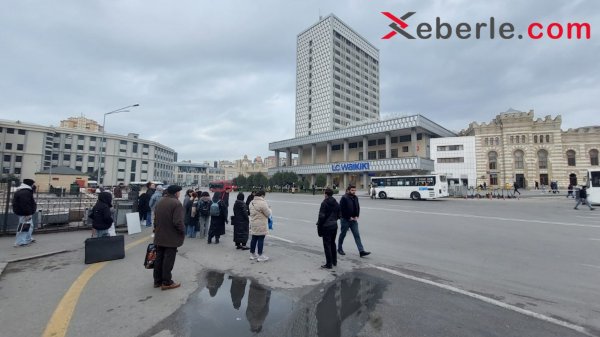 "28 May”ın ətrafına taksilər niyə buraxılmır? (ARAŞDIRMA)