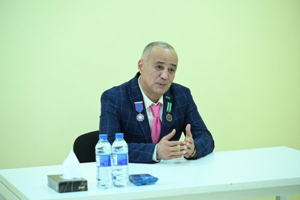 Gənclər və idman naziri Sumqayıt şəhəri və Qubadlı rayonunda yaşayan vətəndaşları qəbul edib - FOTO