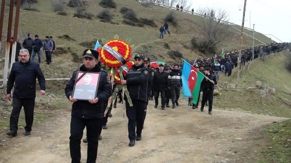 Xankəndidə dünyasını dəyişən polislər dəfn edildi: biri sumqayıtlıdır - FOTOLAR