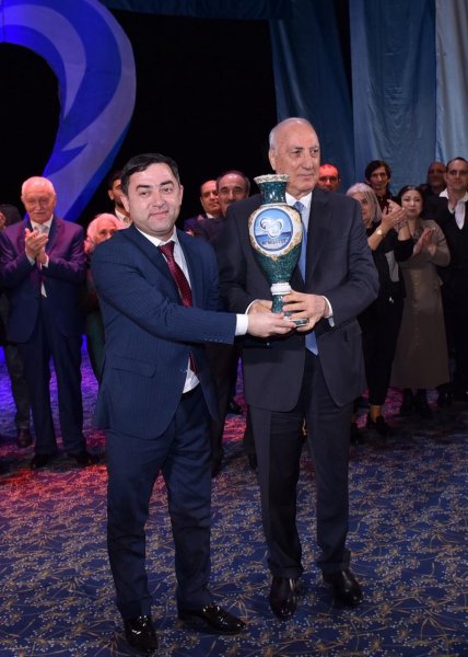"Sevgilim Sumqayıt" tamaşası böyük maraqla qarşılanıb (FOTOLAR)