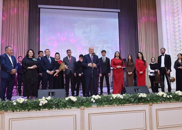 Sumqayıtın 75 illik yubleyi münasibətilə konsert keçirildi - FOTOLAR