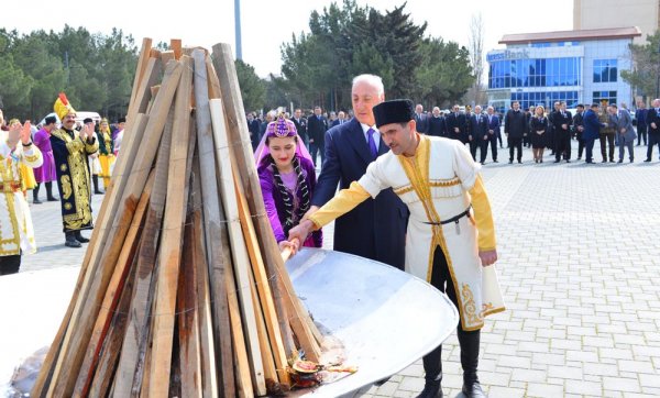 Sumqayıtda Novruz bayramı təntənəli şəkildə qeyd olunub – FOTO