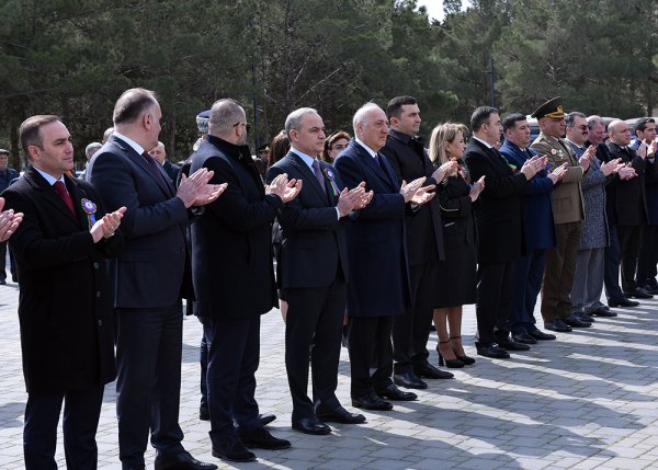 Sumqayıtda Novruz bayramı təntənəli şəkildə qeyd olunub – FOTO