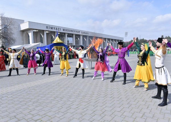 Sumqayıtda Novruz bayramı təntənəli şəkildə qeyd olunub – FOTO