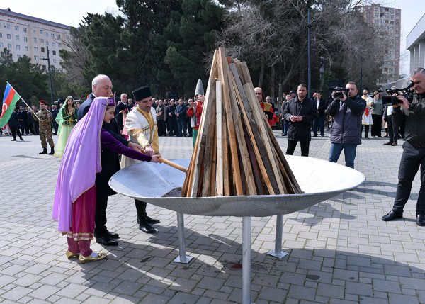 Sumqayıtda Novruz bayramı təntənəli şəkildə qeyd olunub – FOTO