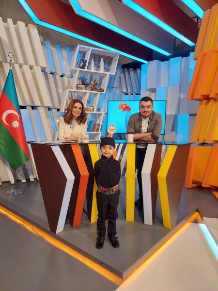 “Təbiətin qoynunda mahnılar oxumağı sevirəm” – 8 yaşlı sumqayıtlı xanəndə