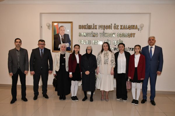 Sumqayıt Tibb Mərkəzində "Şəhidlər evə qayıdır" filminin təqdimatı keçirilib - FOTOLAR