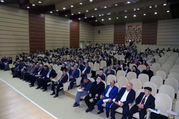 Lənkəranda Ulu Öndər Heydər Əliyevə həsr edilmiş kitabın təqdimatı olub