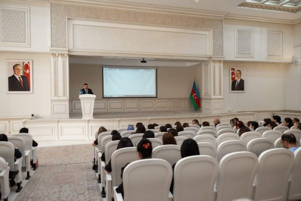 Sumqayıtda Heydər Əliyev mərkəzində "Günümüzün aktual infeksion xəstəlikləri" mövzusunda  konfrans keçirilib - FOTO