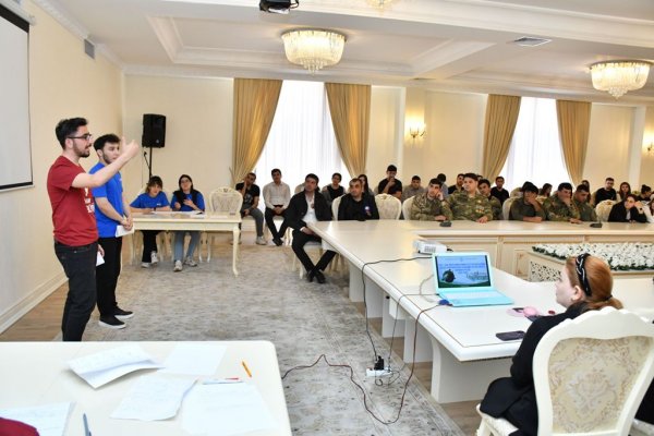 Sumqayıtda “Yaşıl dünya naminə həmrəylik ili” çərçivəsində keçirilən debat turniri sona çatıb - FOTOLAR