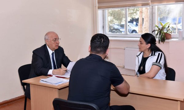 Zakir Fərəcov sakinləri dinlədi – FOTO