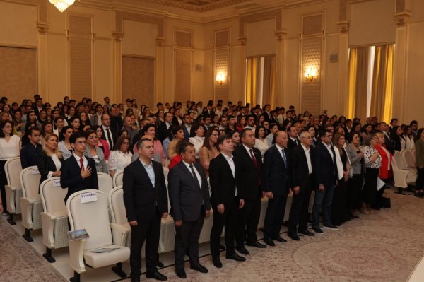 Sumqayıt təhsil ictimaiyyətinin iştirakıyla "Gənclər Gələcəkdir" tədbiri keçirilib (FOTO)