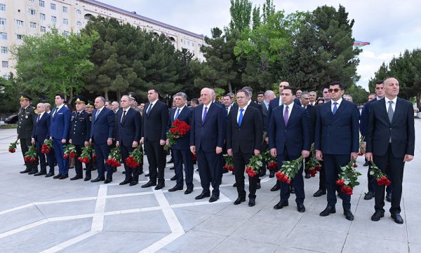 Sumqayıtda Ümummilli Lideri Heydər Əliyevin xatirəsi anıldı – FOTOLAR